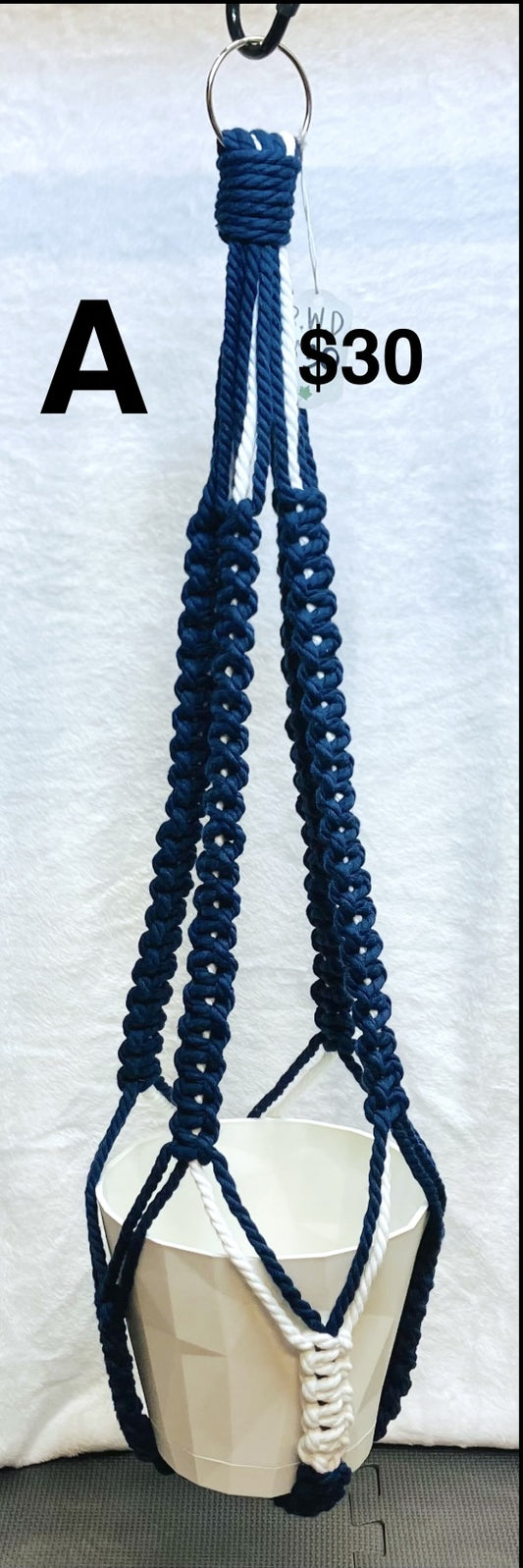 Macramé Plant Hangers – Handmade & Timeless