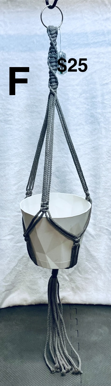 Macramé Plant Hangers – Handmade & Timeless